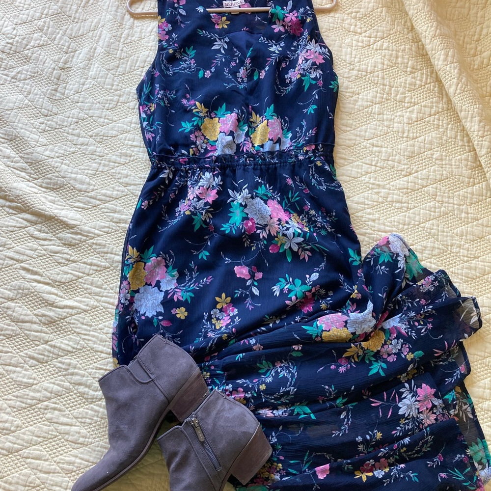 Merona ( size M) sleeveless floral floor length dress